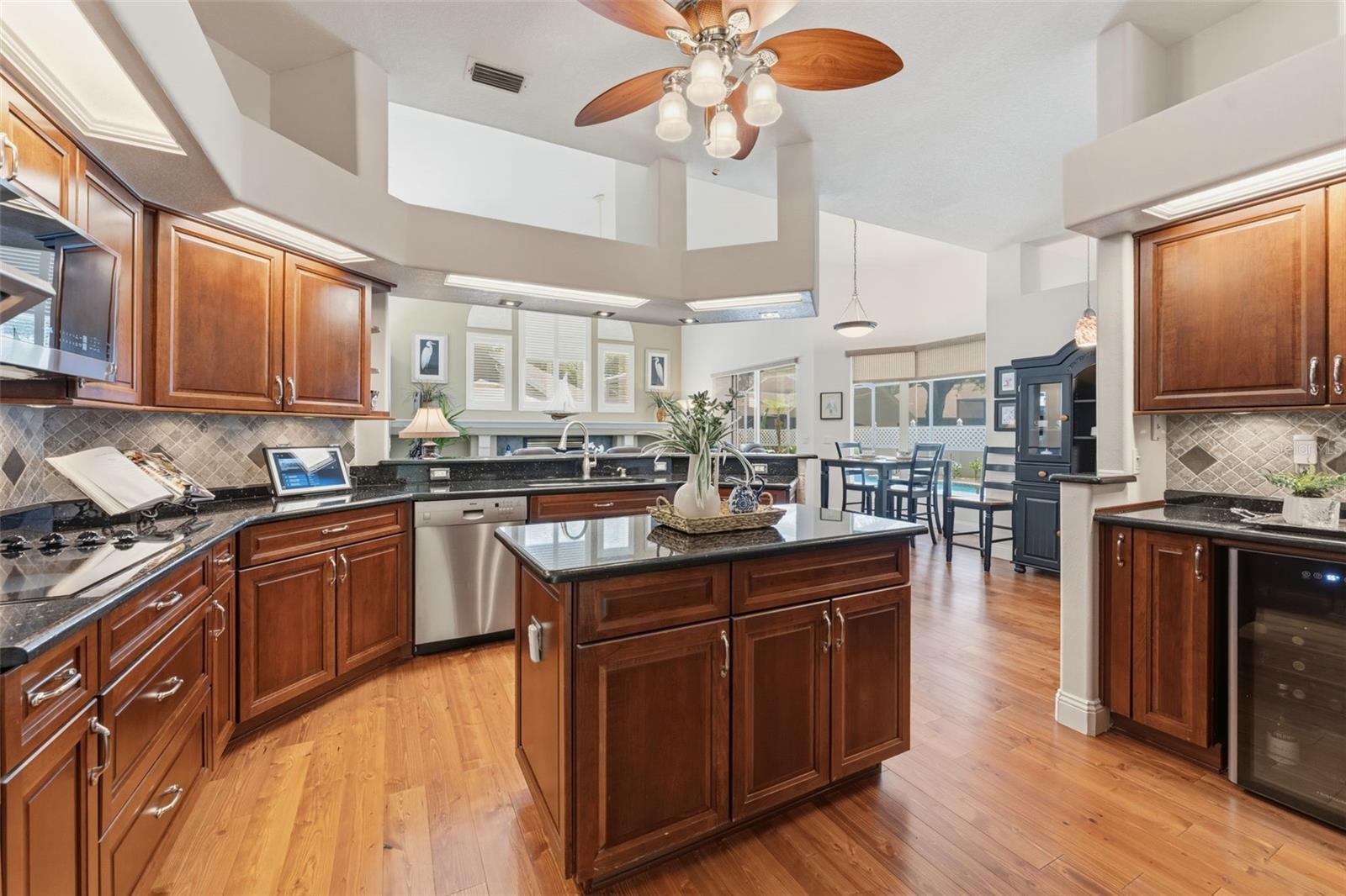 CANTERBURY OAKS - Residential