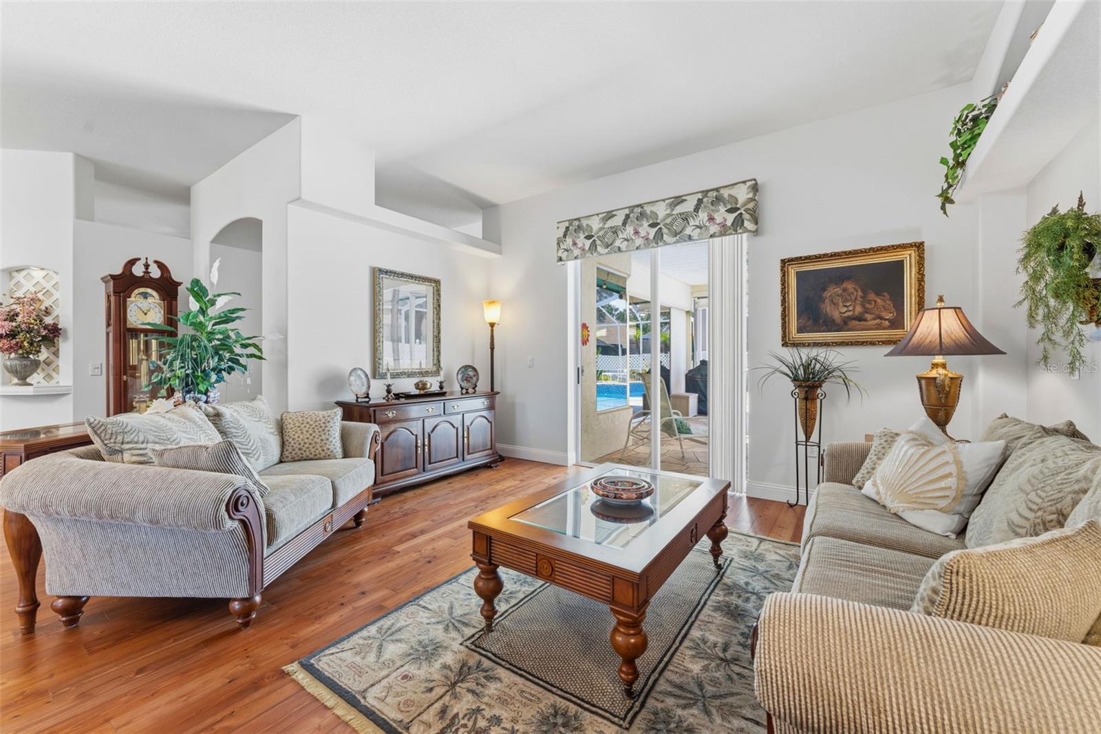 CANTERBURY OAKS - Residential