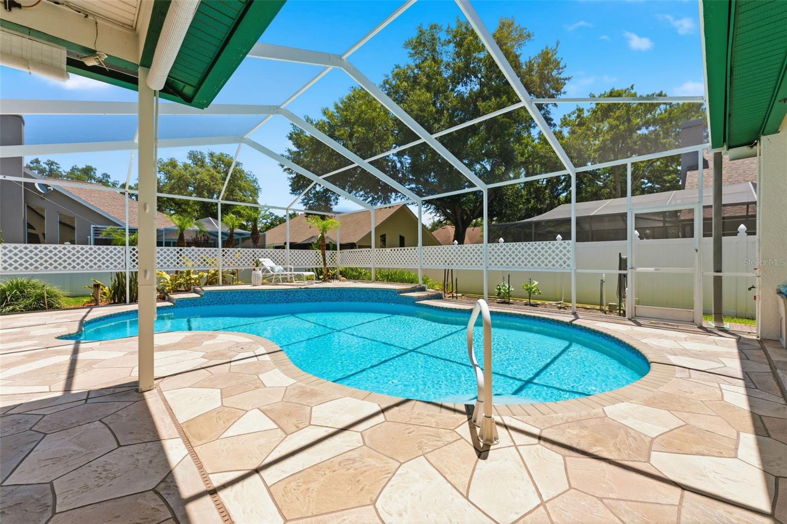 CANTERBURY OAKS - Residential