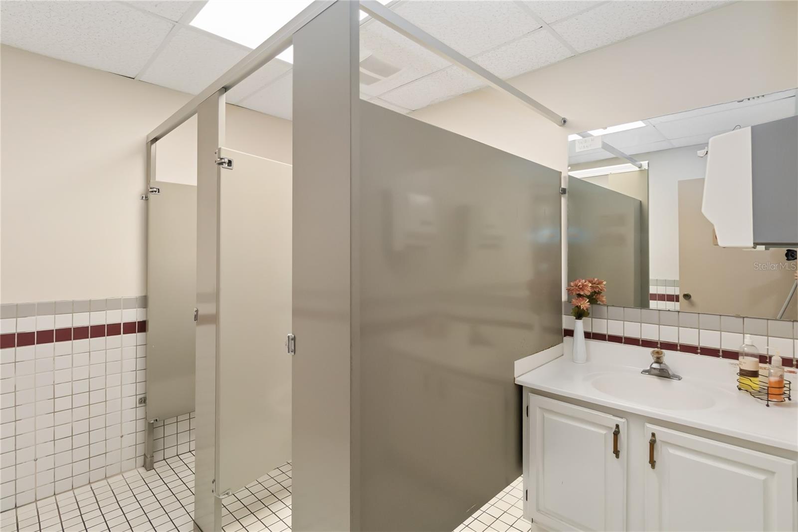 FLORIDA CENTRAL COMMERCE PARK - Commercial Sale