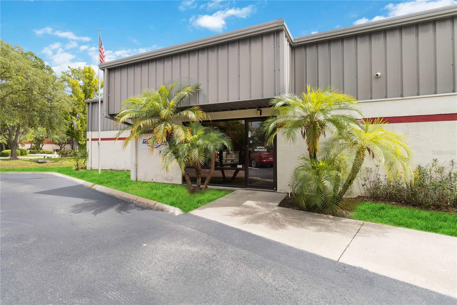 FLORIDA CENTRAL COMMERCE PARK - Commercial Sale