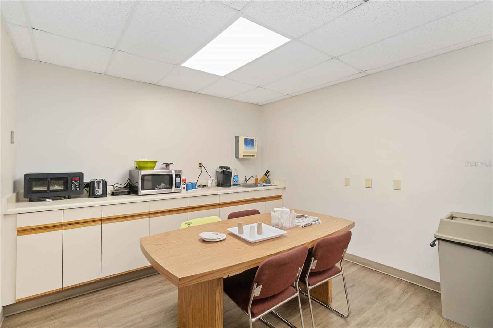 FLORIDA CENTRAL COMMERCE PARK - Commercial Sale