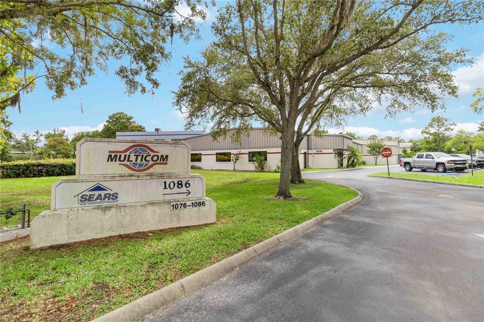 FLORIDA CENTRAL COMMERCE PARK - Commercial Sale