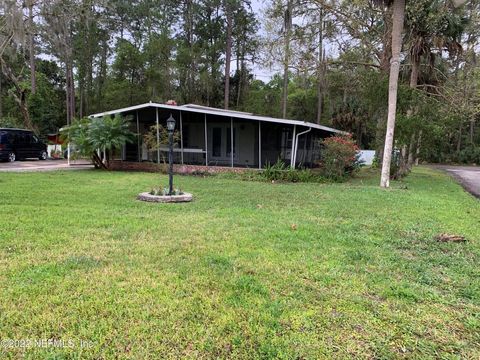 A home in EAST PALATKA