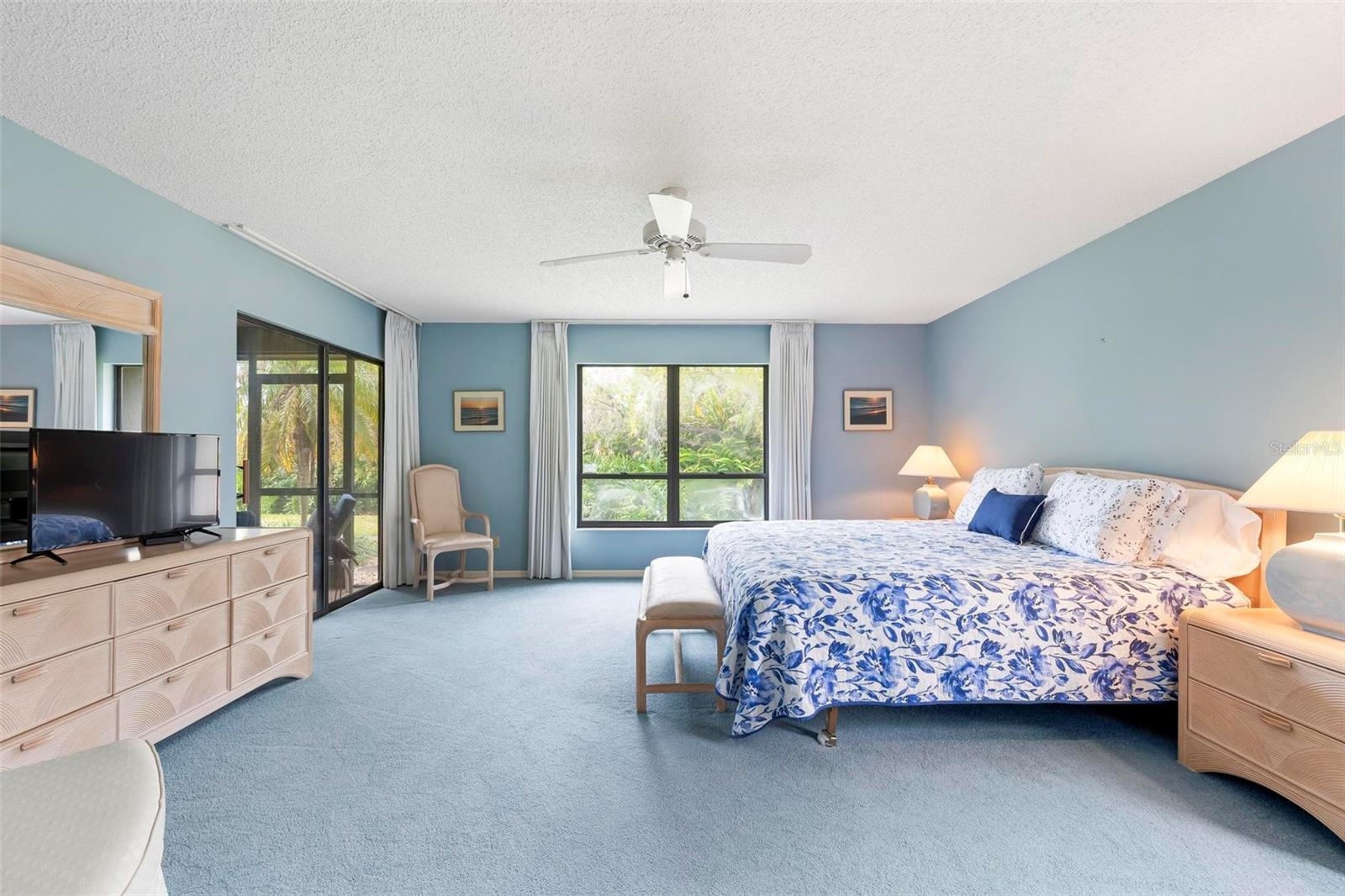 LAKESHORE VILLAGE - Residential