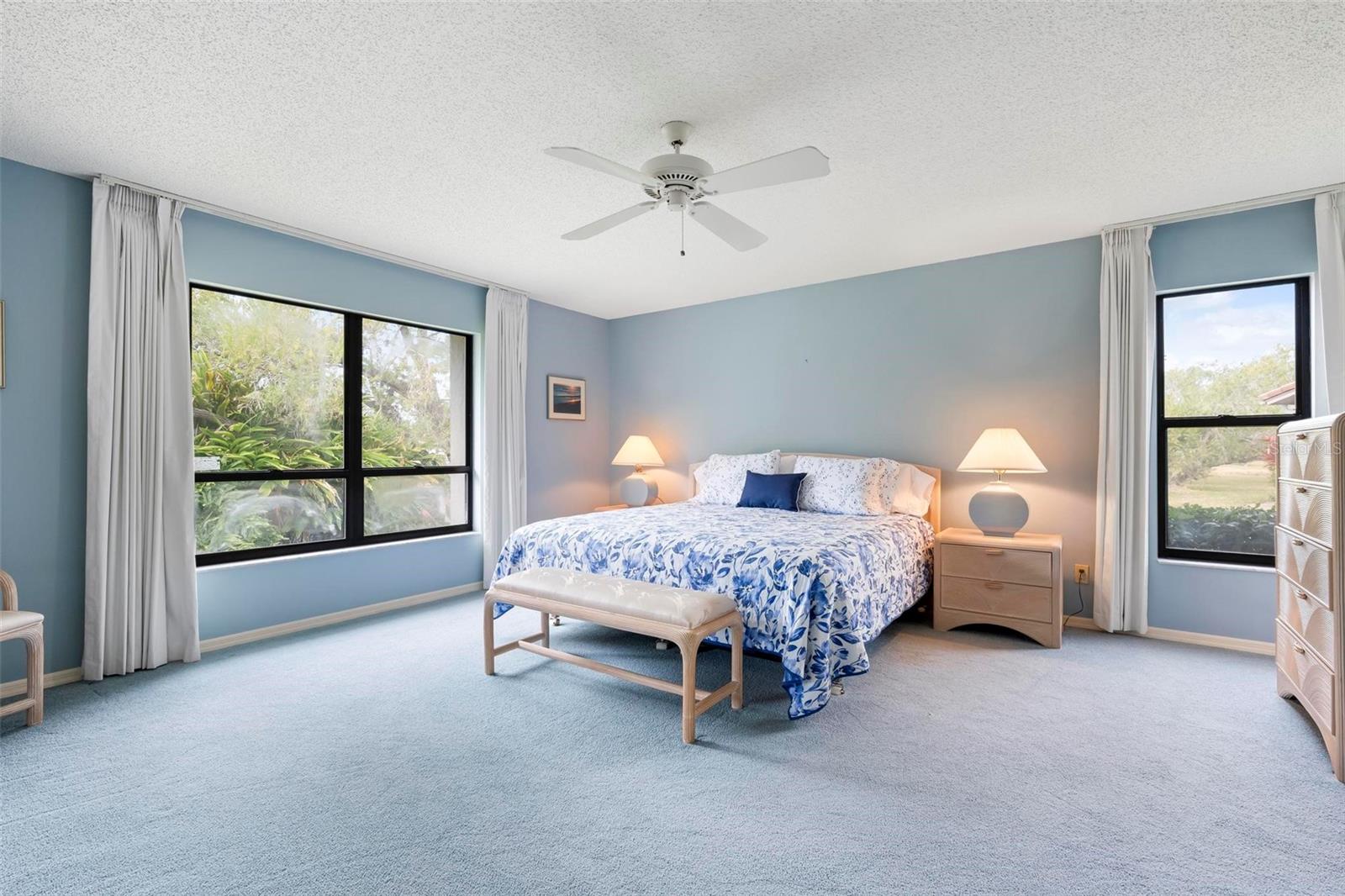 LAKESHORE VILLAGE - Residential