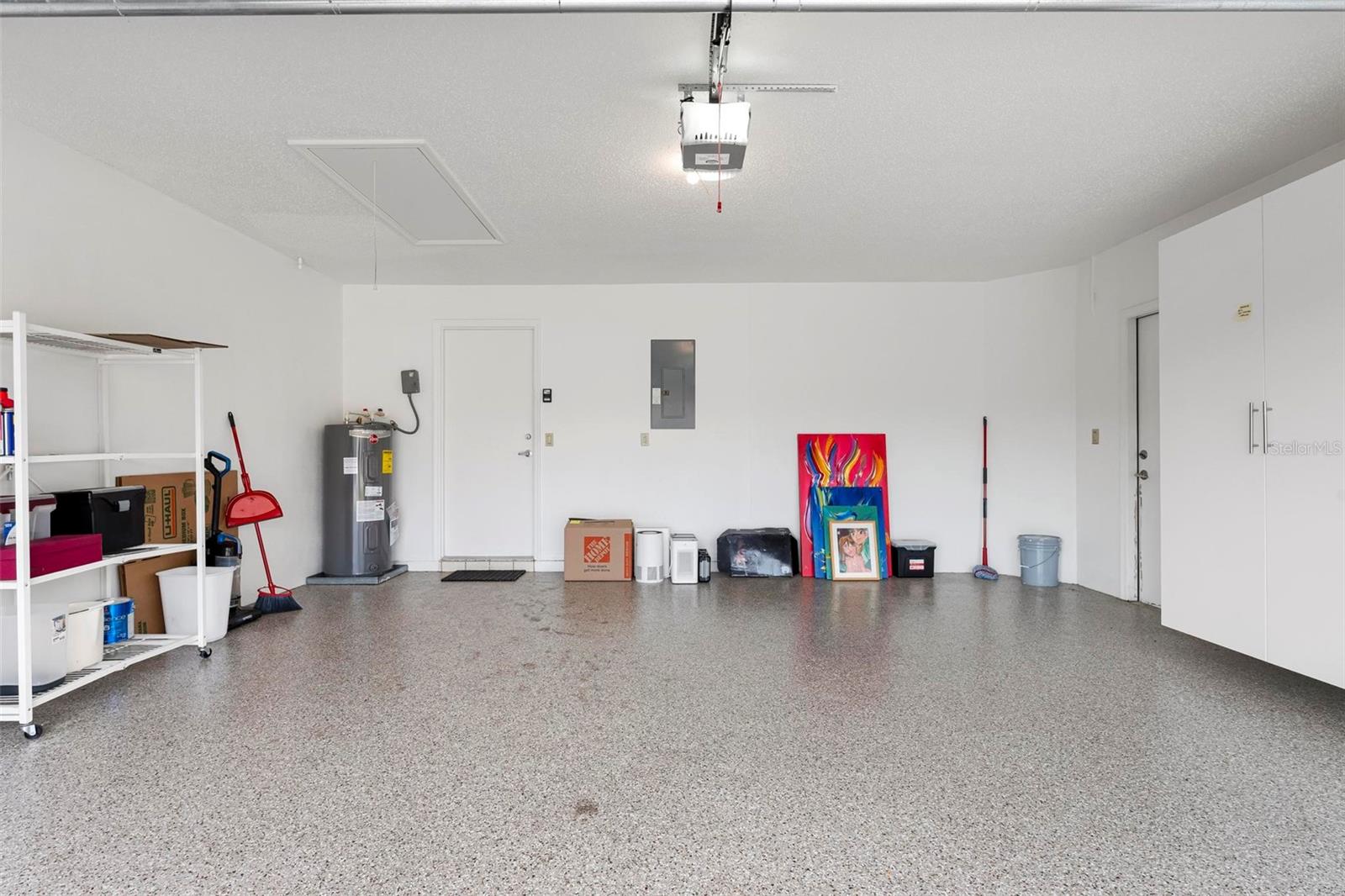 LAKESHORE VILLAGE - Residential