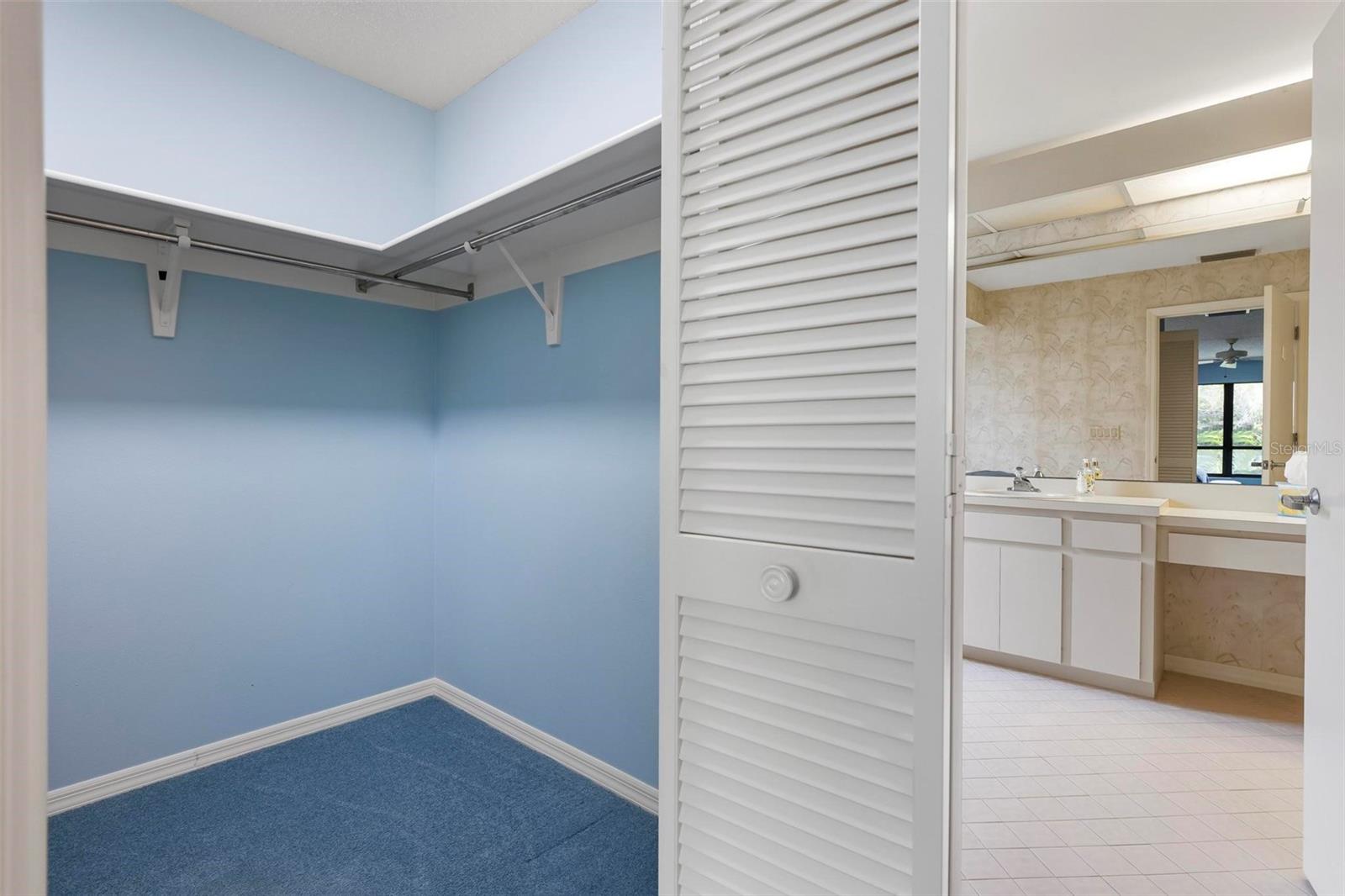 LAKESHORE VILLAGE - Residential