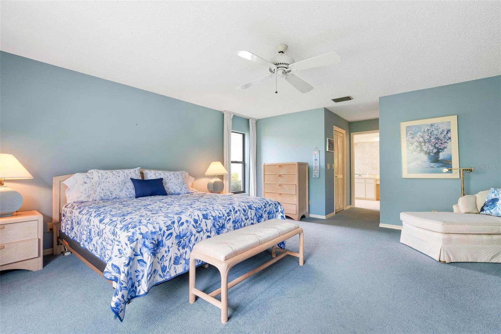 LAKESHORE VILLAGE - Residential