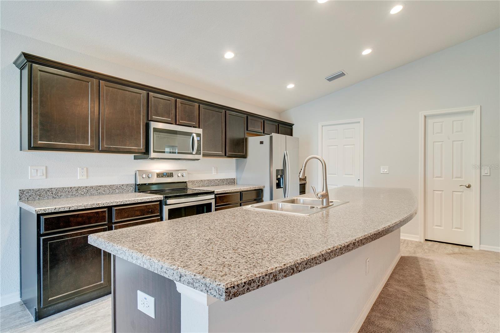 STONEWOOD ESTATES - Residential