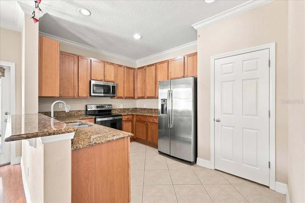 Photo of 2403 S Shine Avenue #B, Orlando, FL 32806 (MLS # O6435643)
