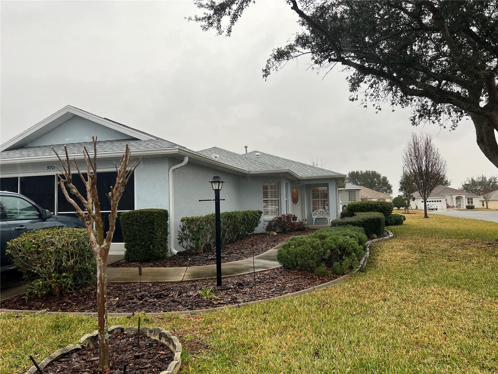 ON TOP OF THE WORLD - Residential