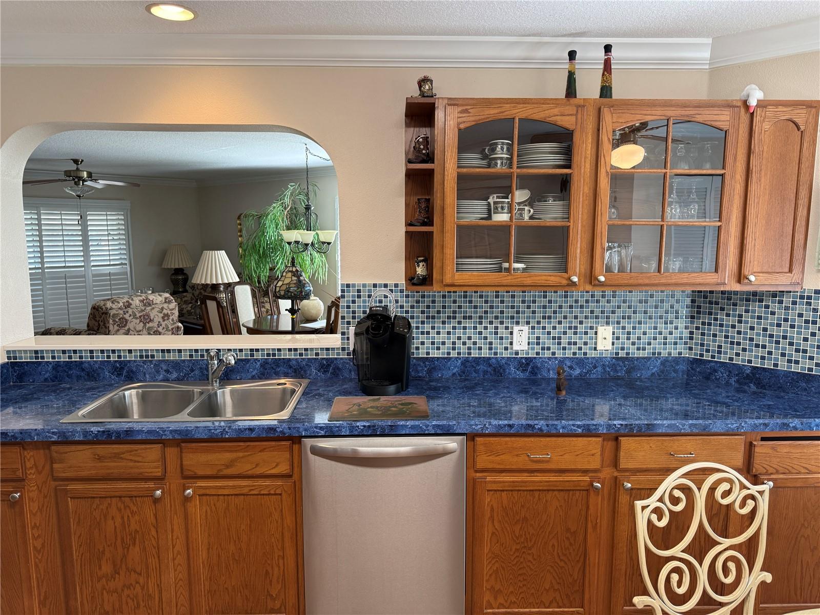 ON TOP OF THE WORLD - Residential