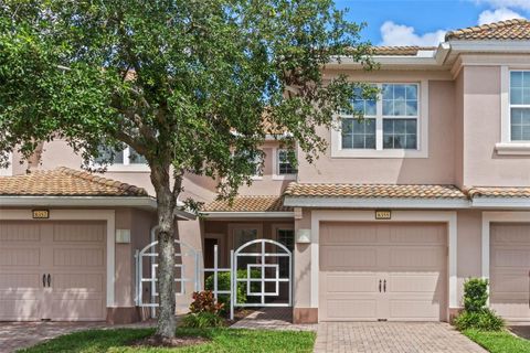 Photo of 8355 Bella Tierra Court, Davenport, FL 33896 (MLS # S5124342)