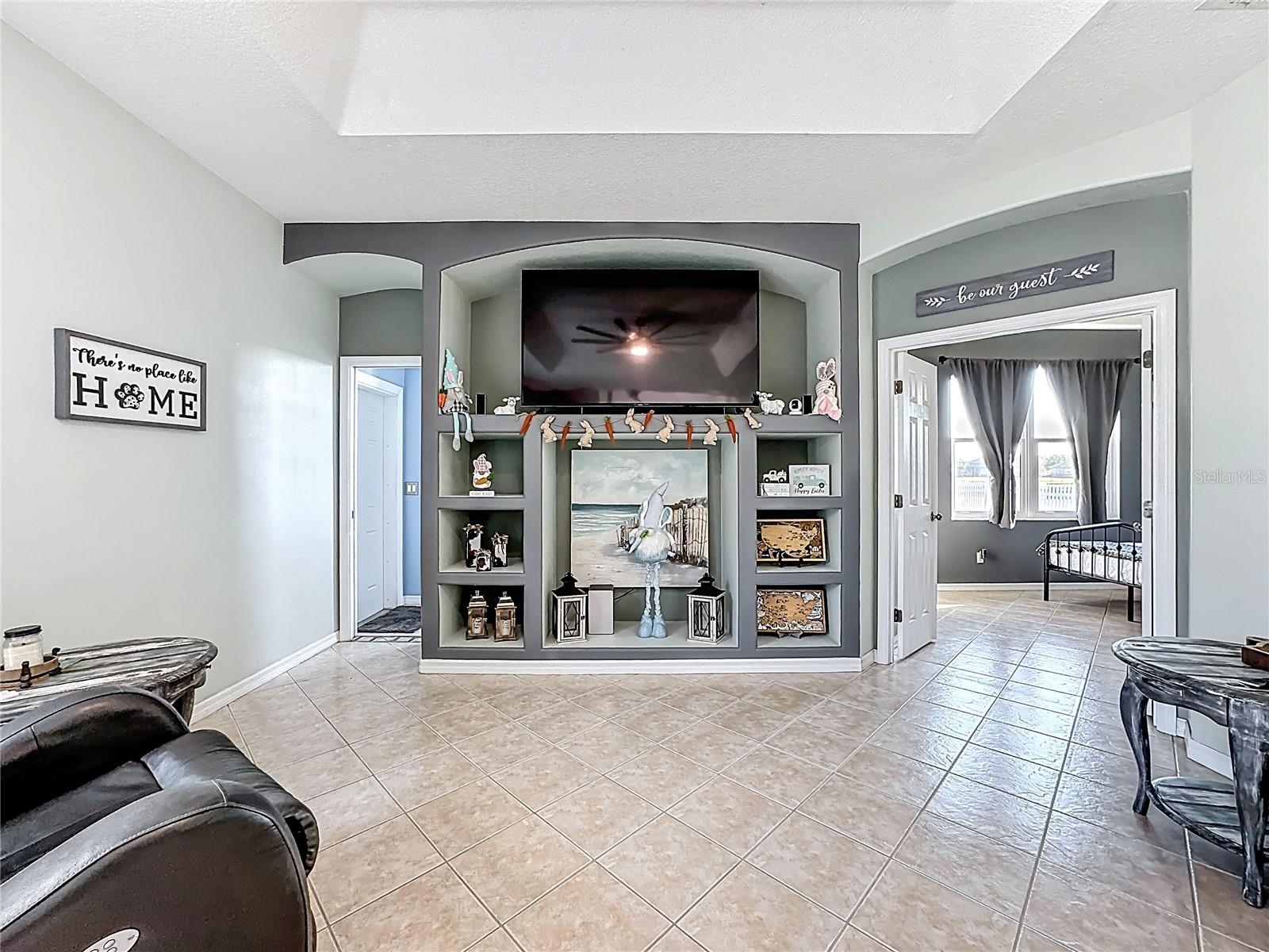 FOXBROOK PH I - Residential