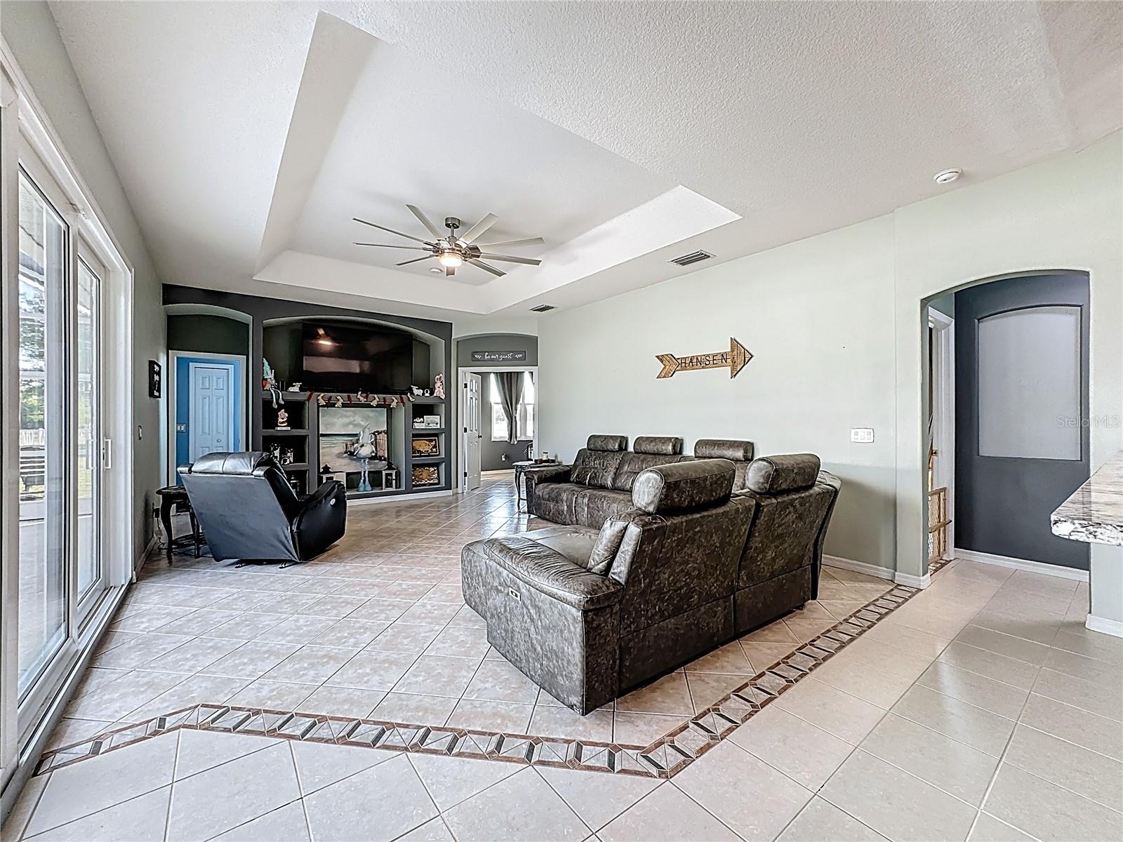 FOXBROOK PH I - Residential