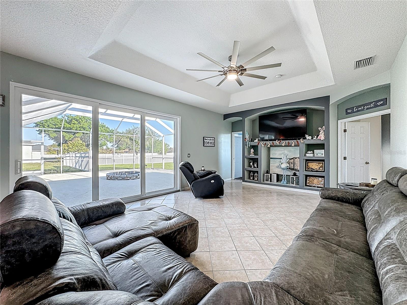 FOXBROOK PH I - Residential