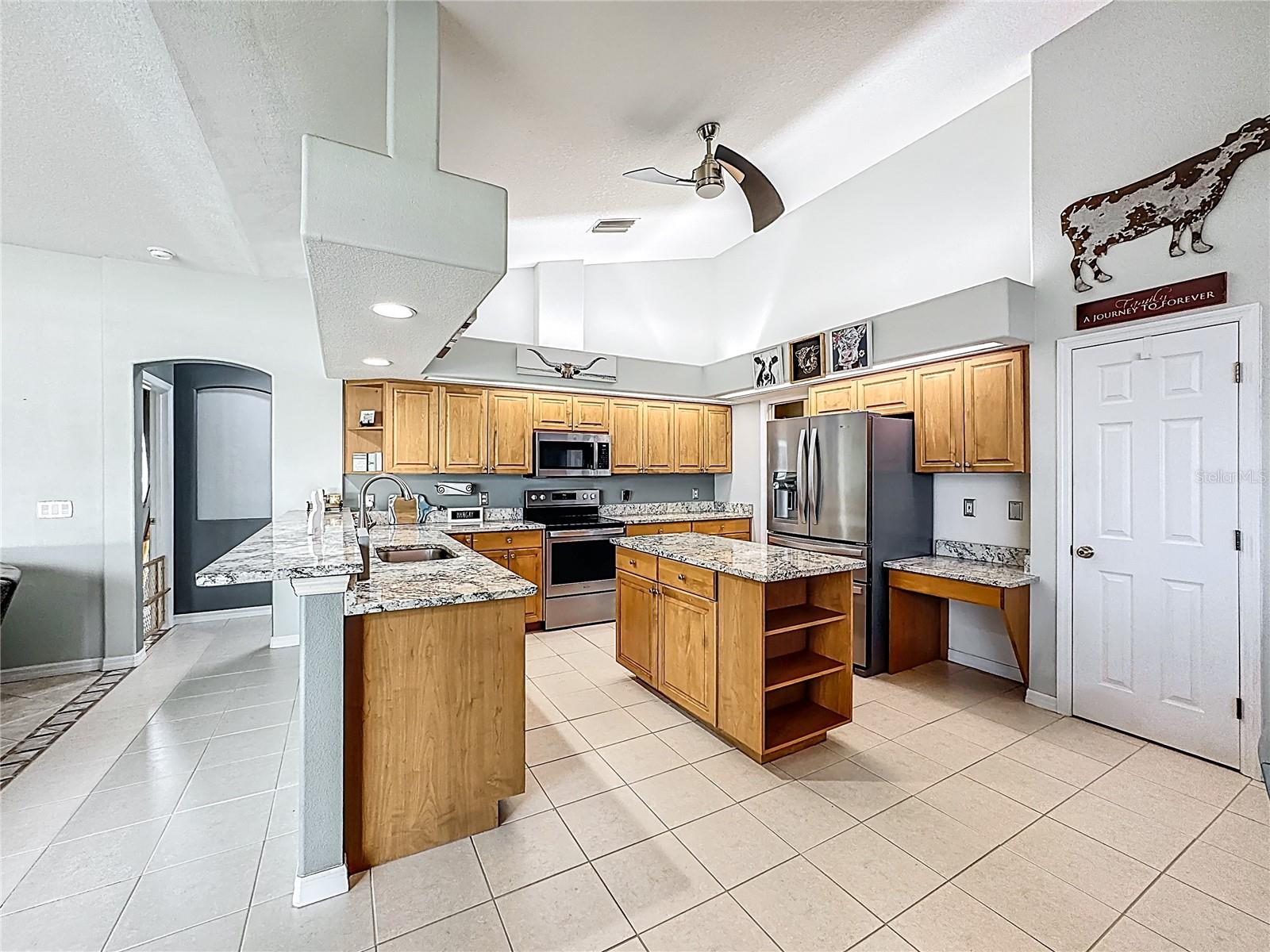 FOXBROOK PH I - Residential