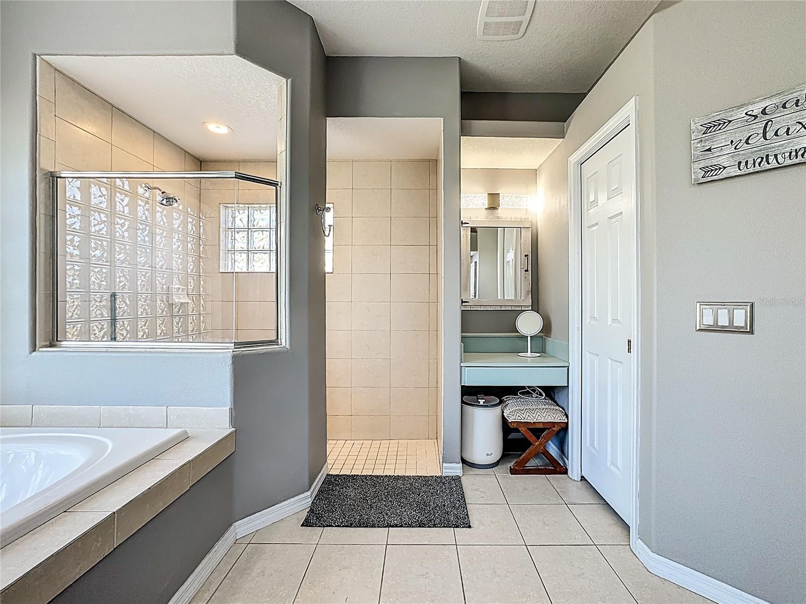 FOXBROOK PH I - Residential