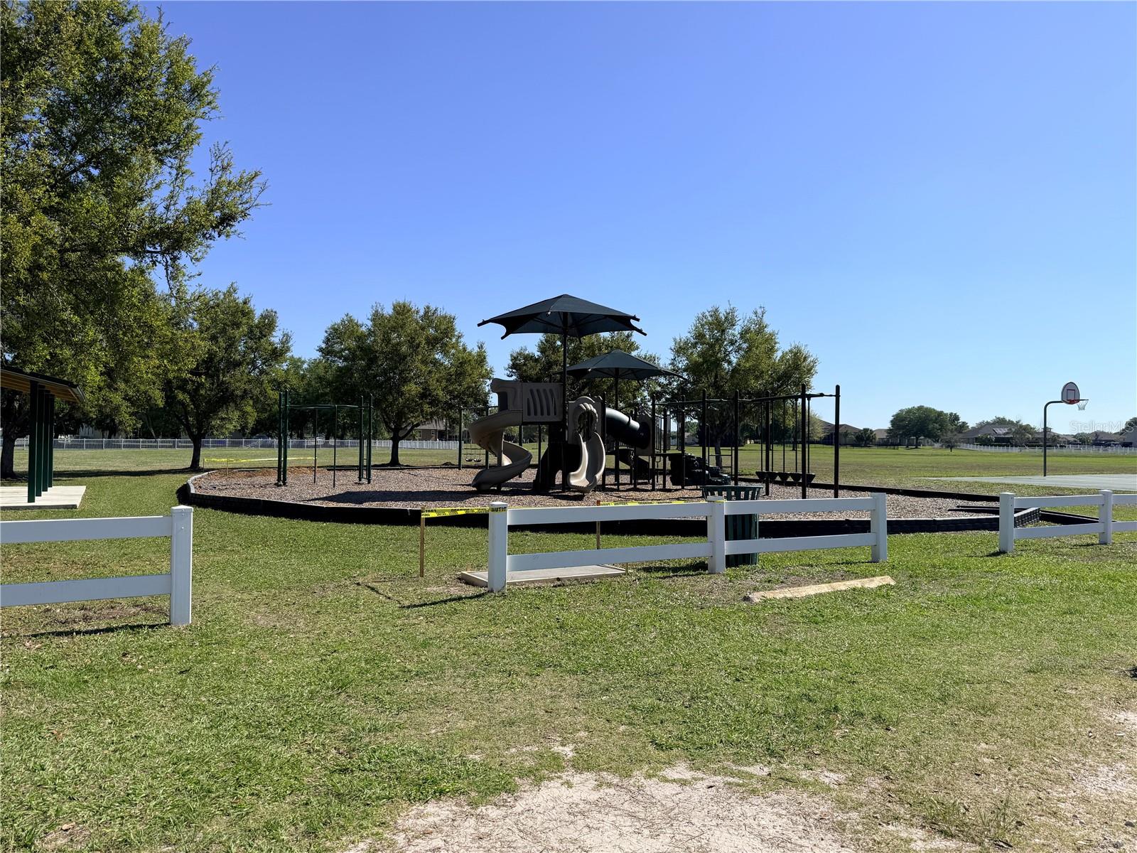 FOXBROOK PH I - Residential