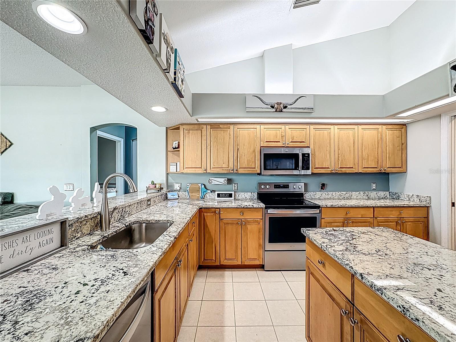 FOXBROOK PH I - Residential