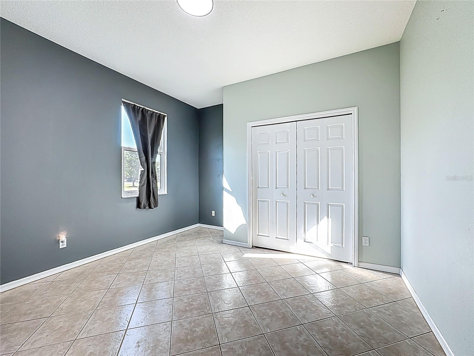 FOXBROOK PH I - Residential