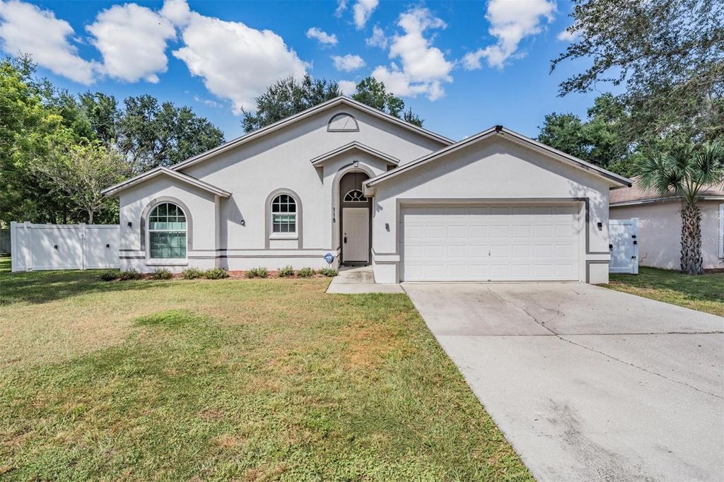 Photo of 118 Winston Manor Circle, Seffner, FL 33584 (MLS # TB8438272)
