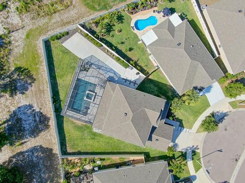 A home in WIMAUMA