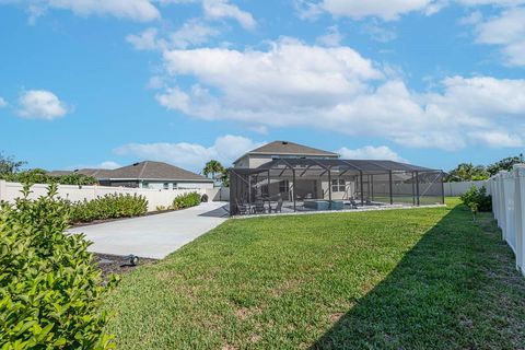 A home in WIMAUMA