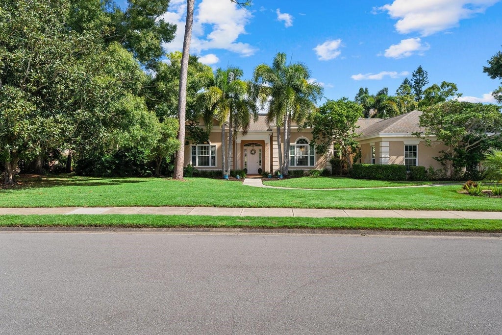 Photo of 7303 Weeping Willow Drive, Sarasota, FL 34241 (MLS # A4706180)