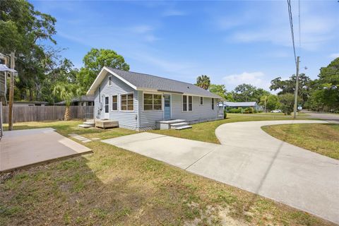 Tiny photo for 124 SE 1st Street, Williston, FL 32696 (MLS # OM724435)