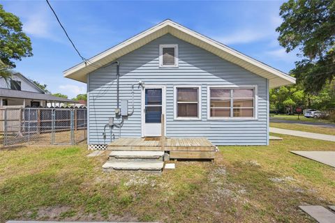 Tiny photo for 124 SE 1st Street, Williston, FL 32696 (MLS # OM724435)