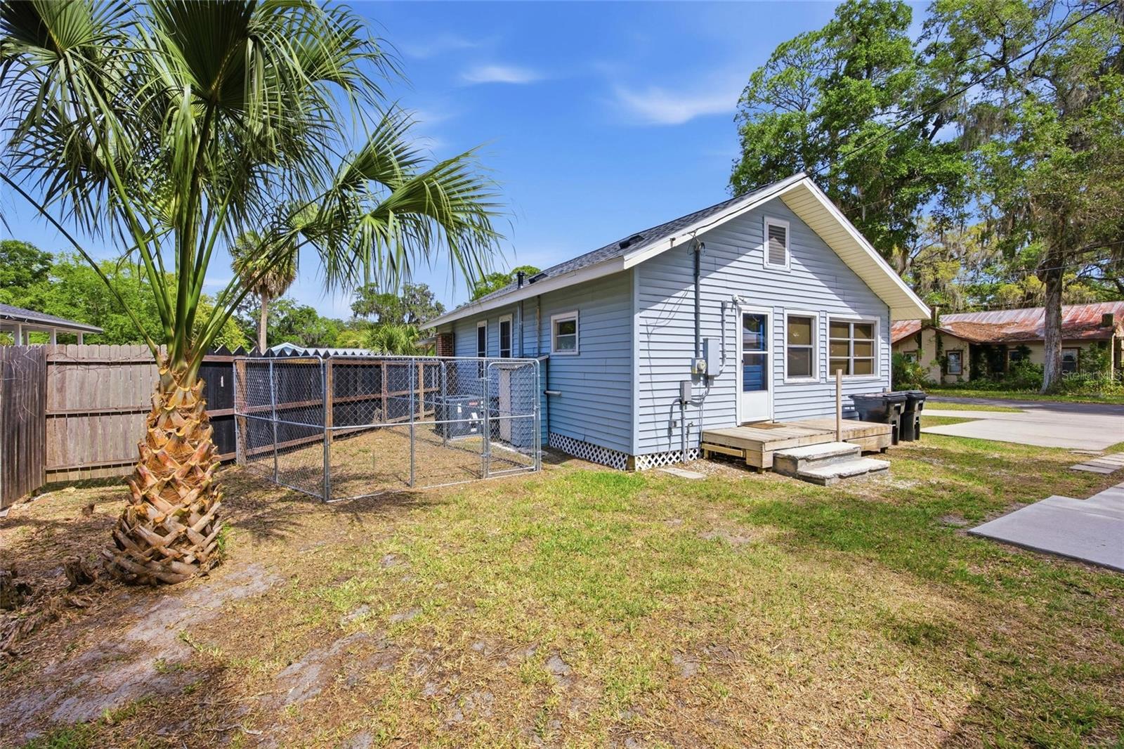 124 SE 1ST STREET
