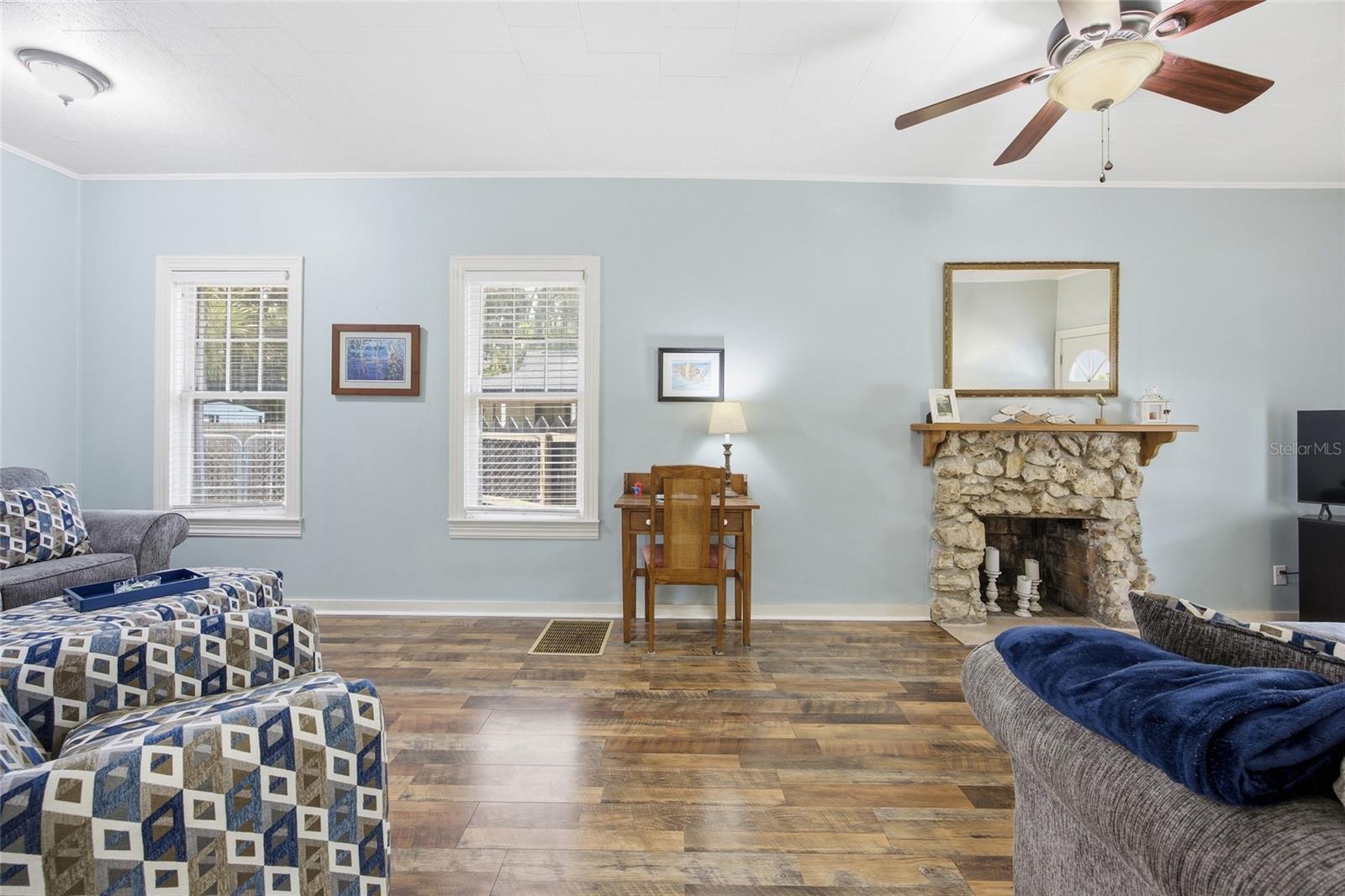 WILLISTON - Residential