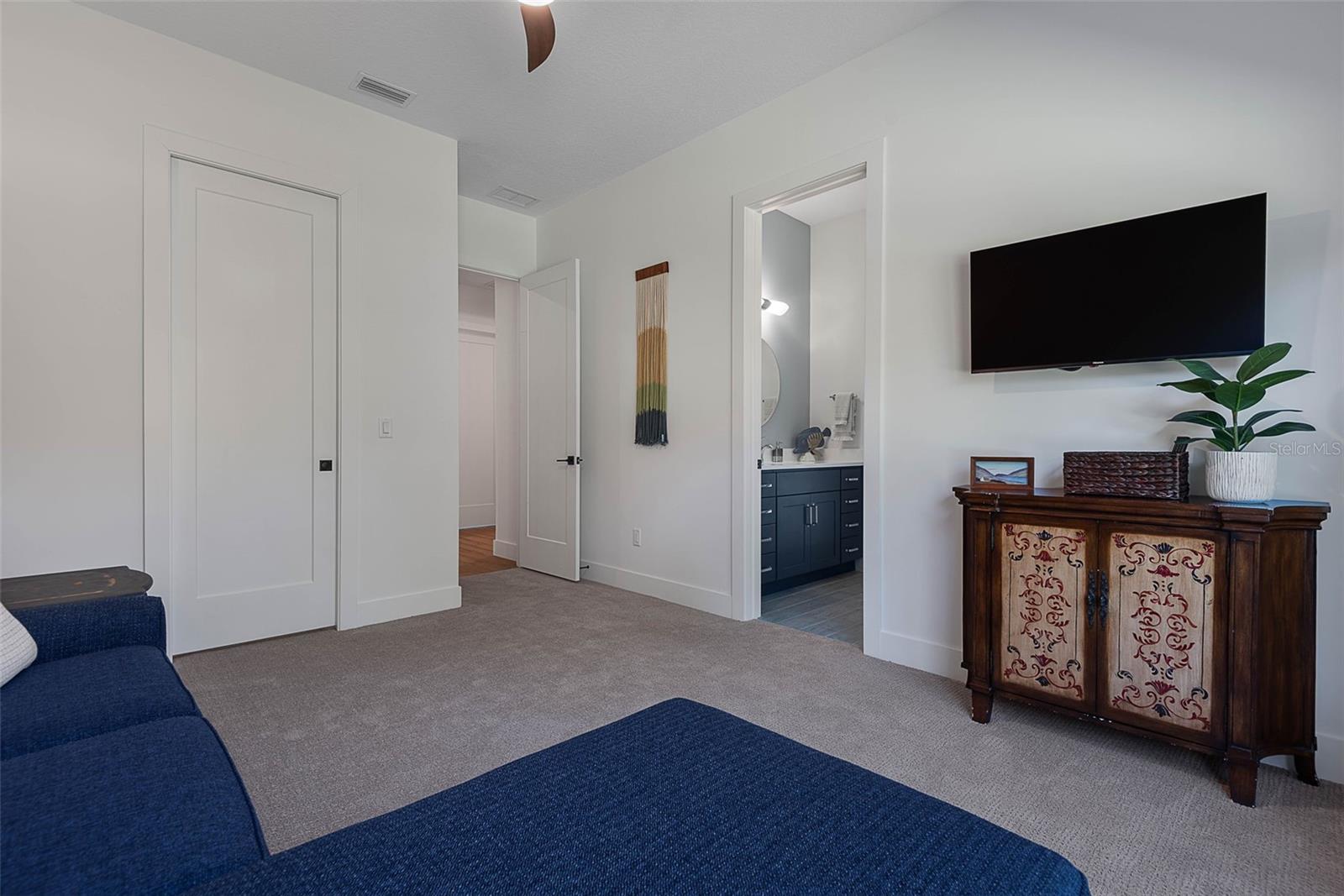 TURNBULL XINGS - Residential