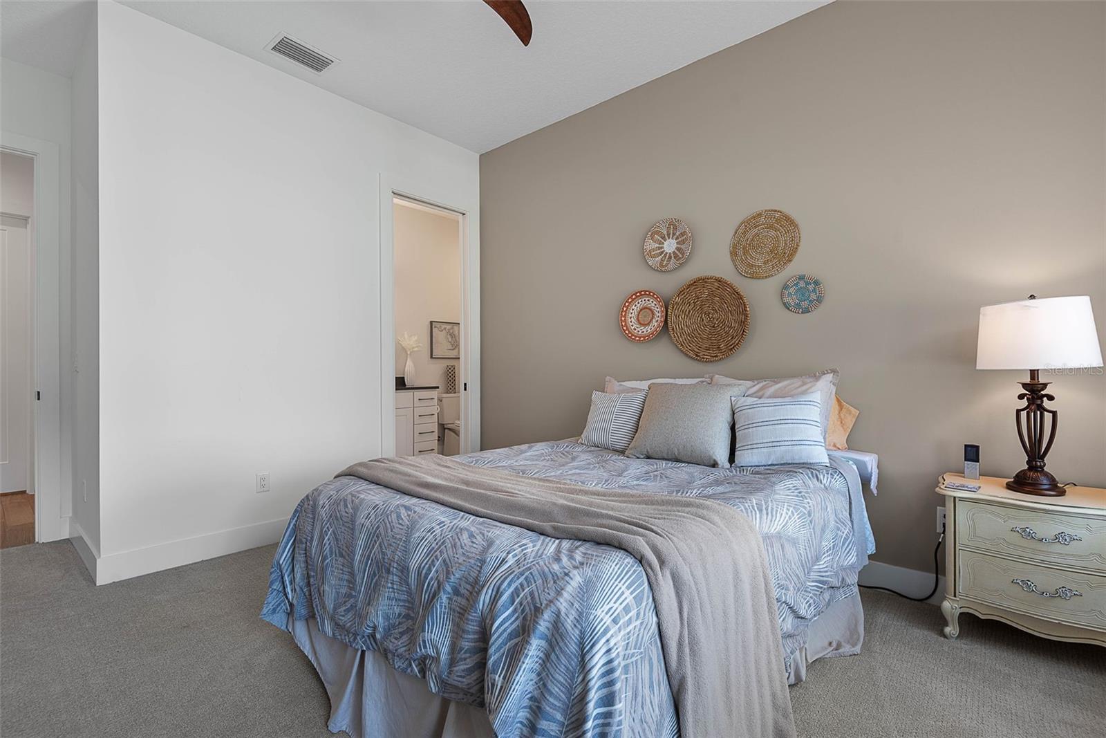 TURNBULL XINGS - Residential