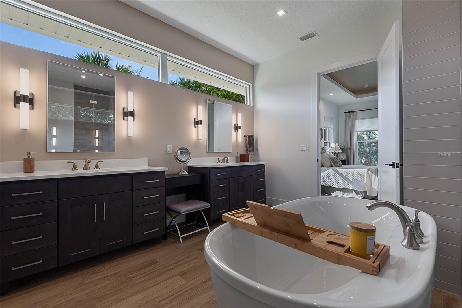 TURNBULL XINGS - Residential