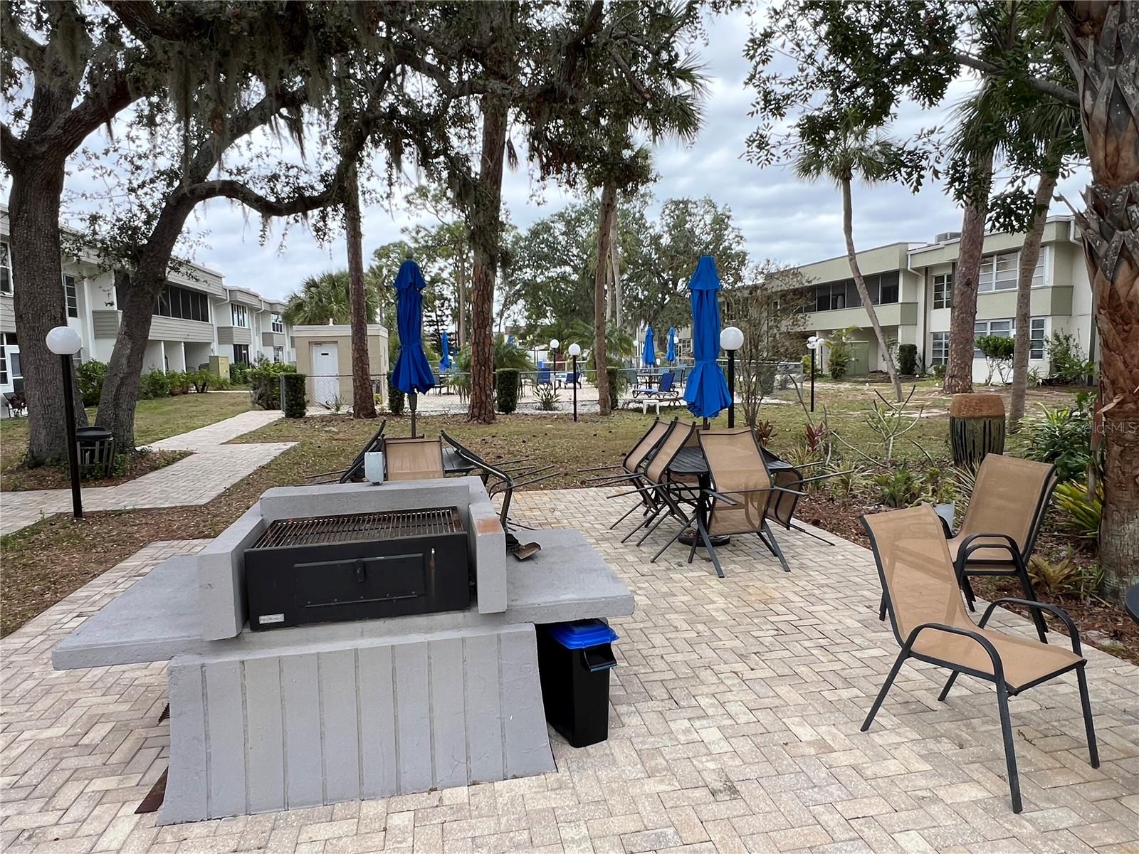 ESSEX HOUSE - Residential