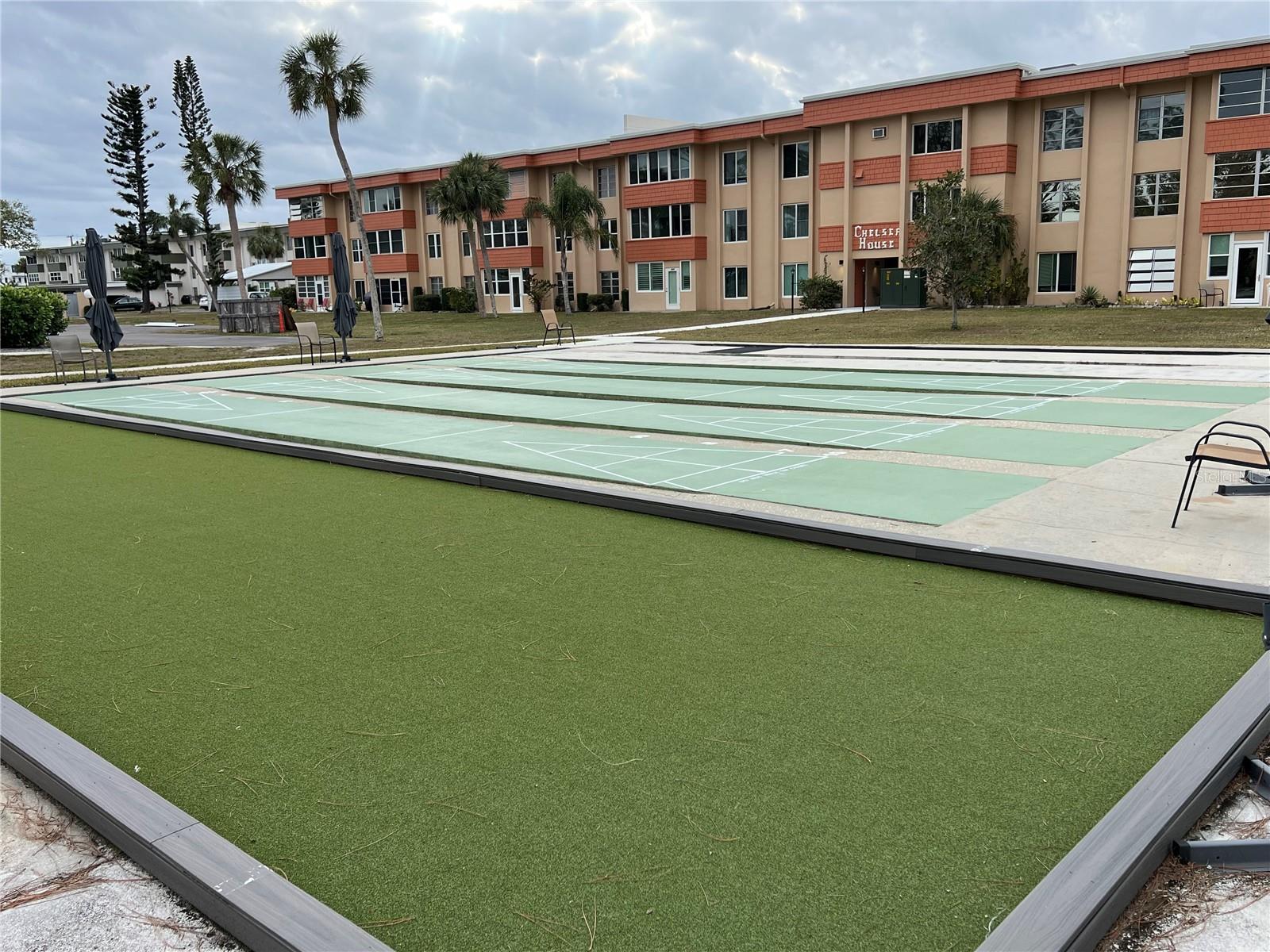 ESSEX HOUSE - Residential