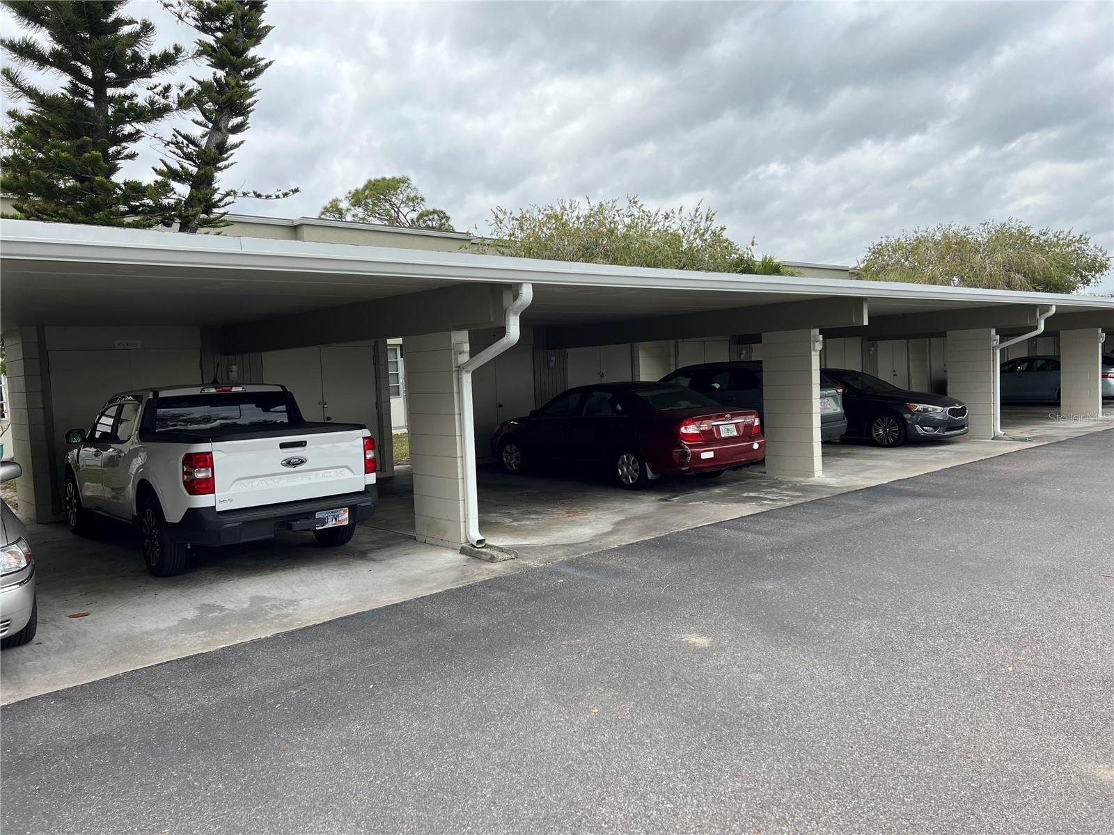 ESSEX HOUSE - Residential