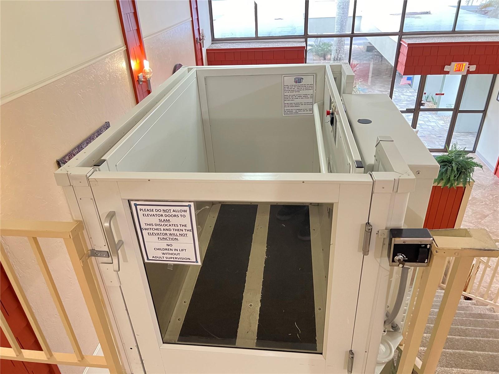 ESSEX HOUSE - Residential