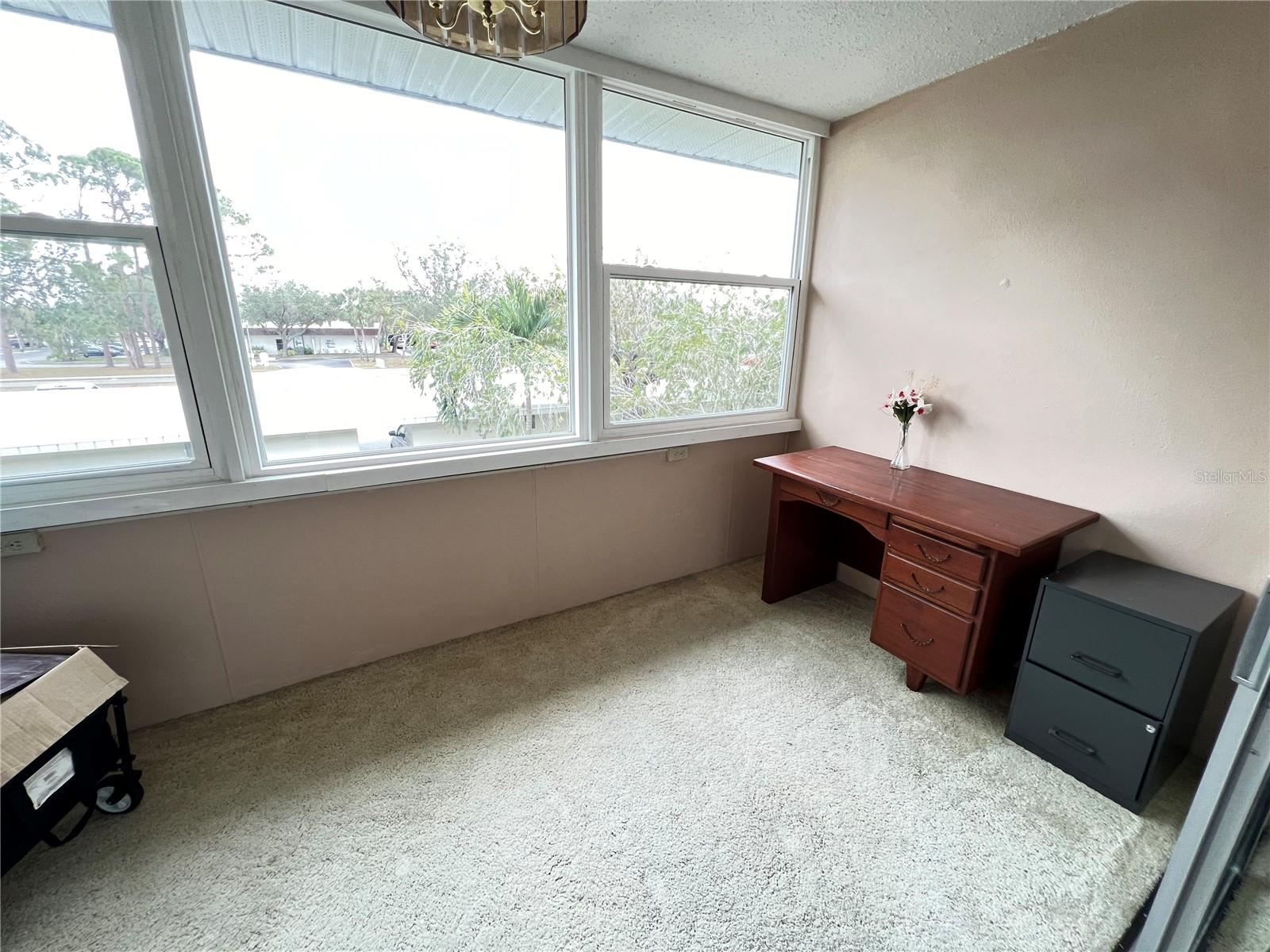 ESSEX HOUSE - Residential