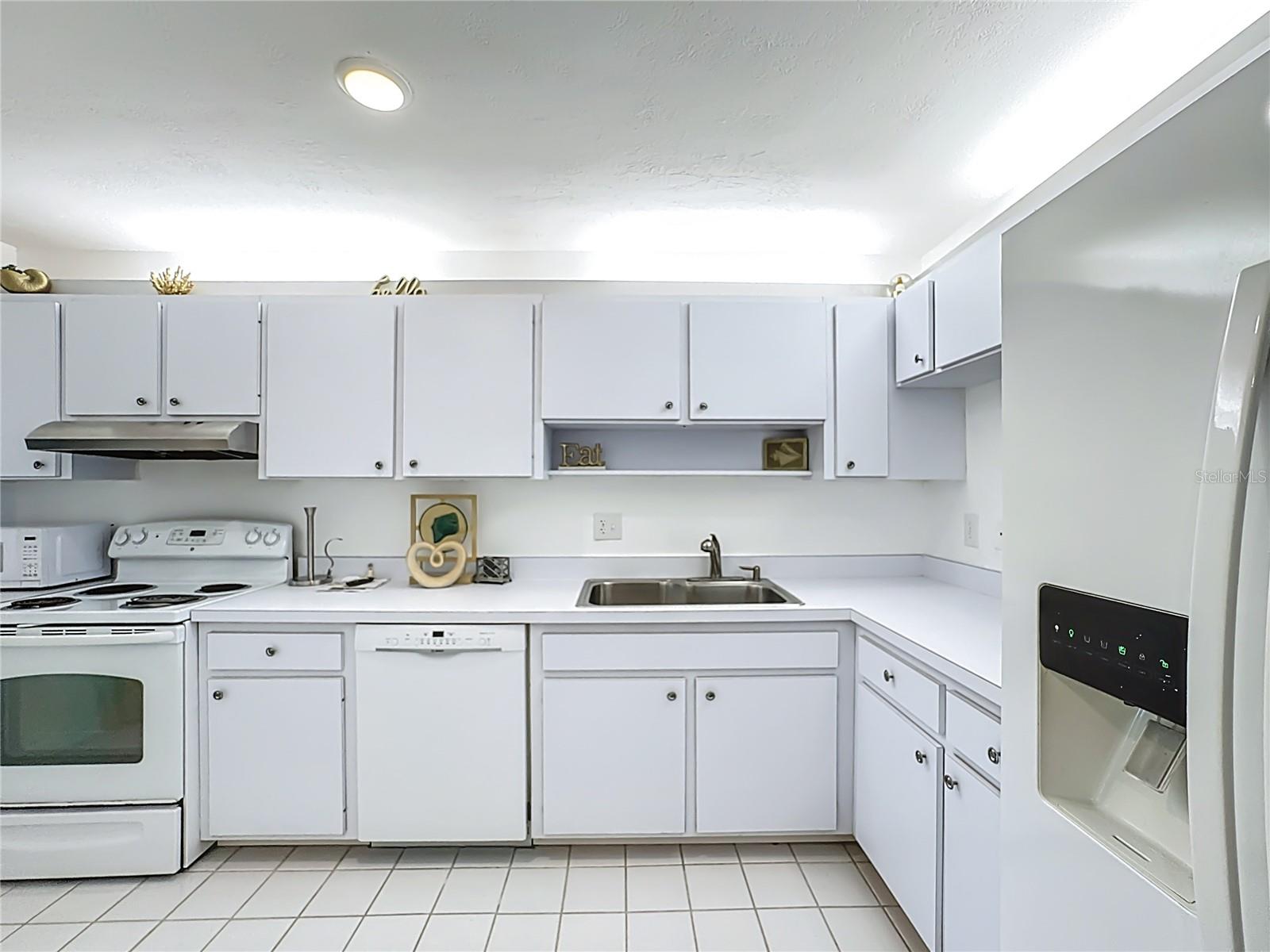 PELICAN COVE VII - Residential