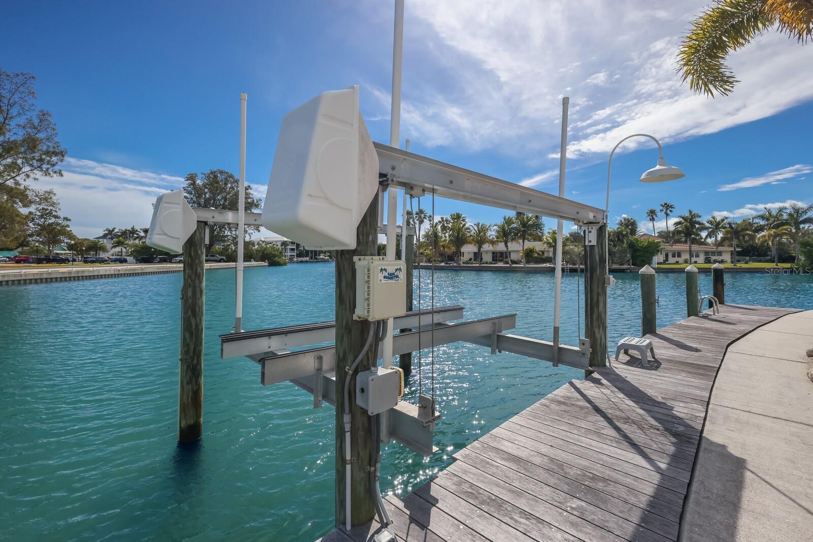 LAKE LA VISTA REP - Residential