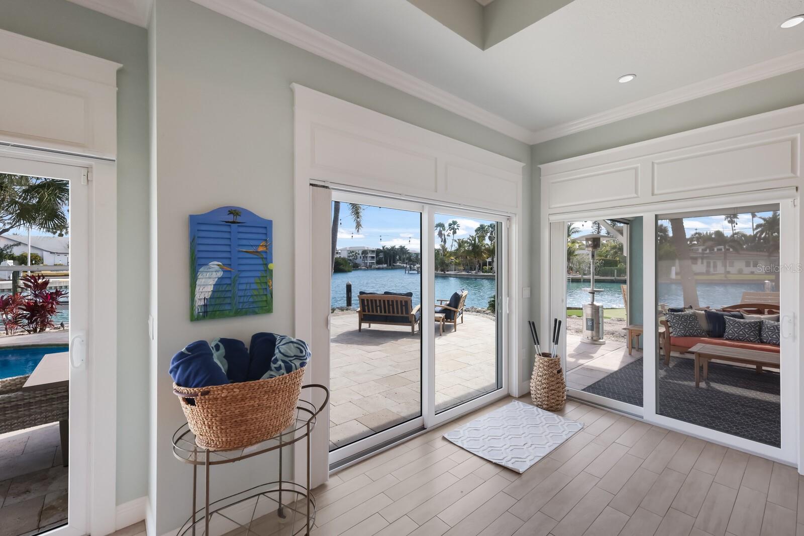 LAKE LA VISTA REP - Residential