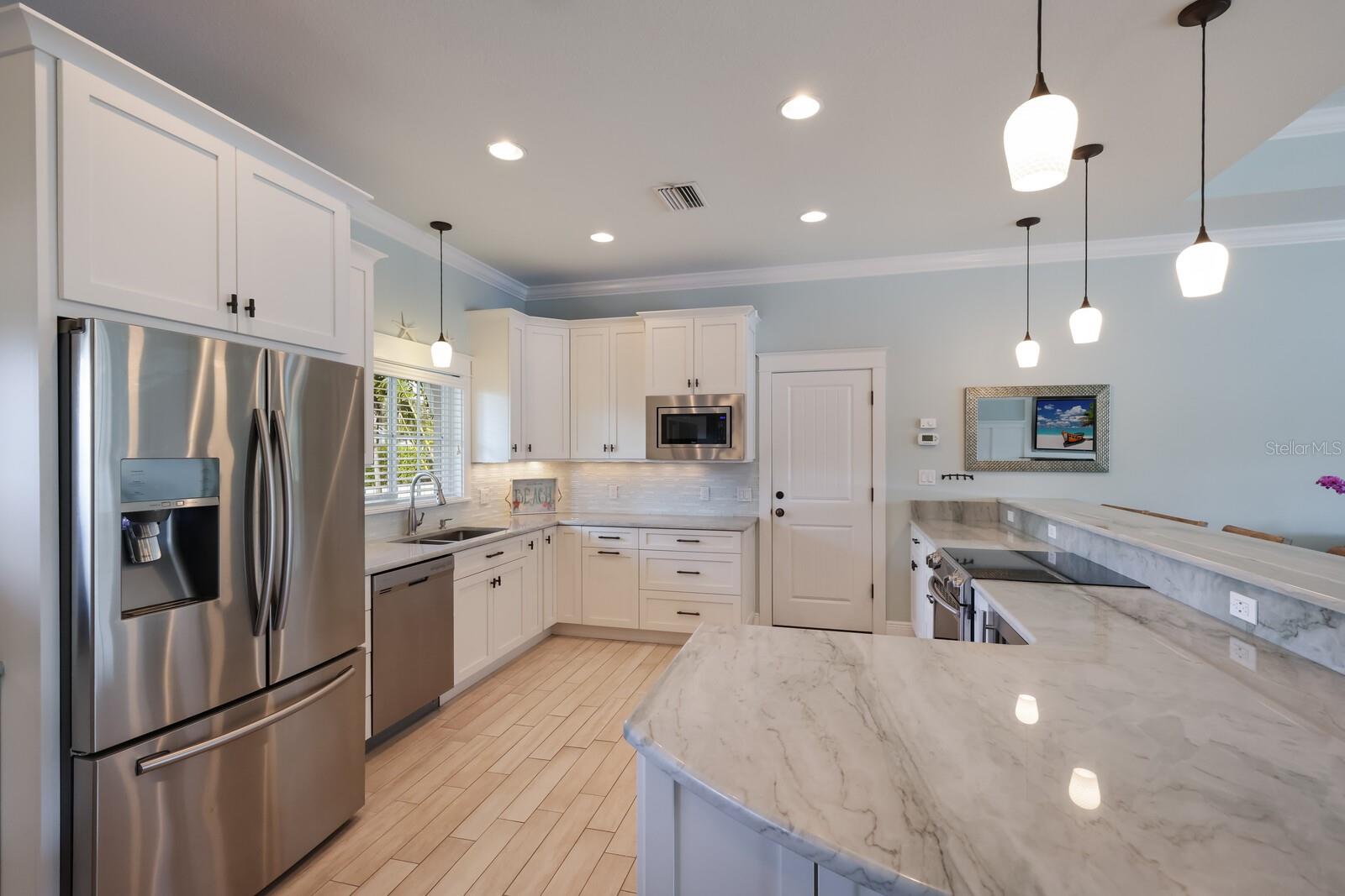 LAKE LA VISTA REP - Residential