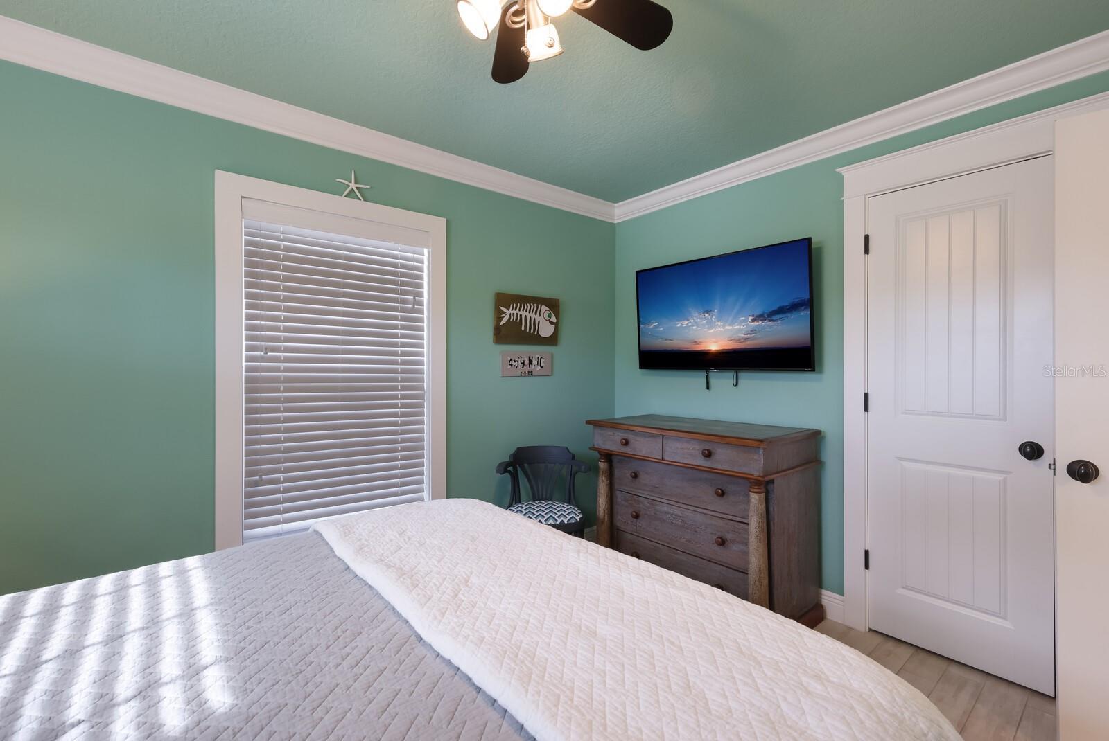 LAKE LA VISTA REP - Residential