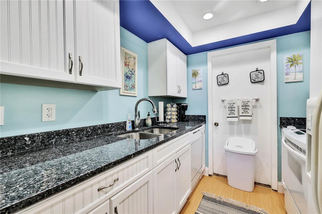 BEACH HARBOR CLUB - Residential Lease