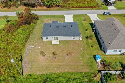 A home in PORT CHARLOTTE