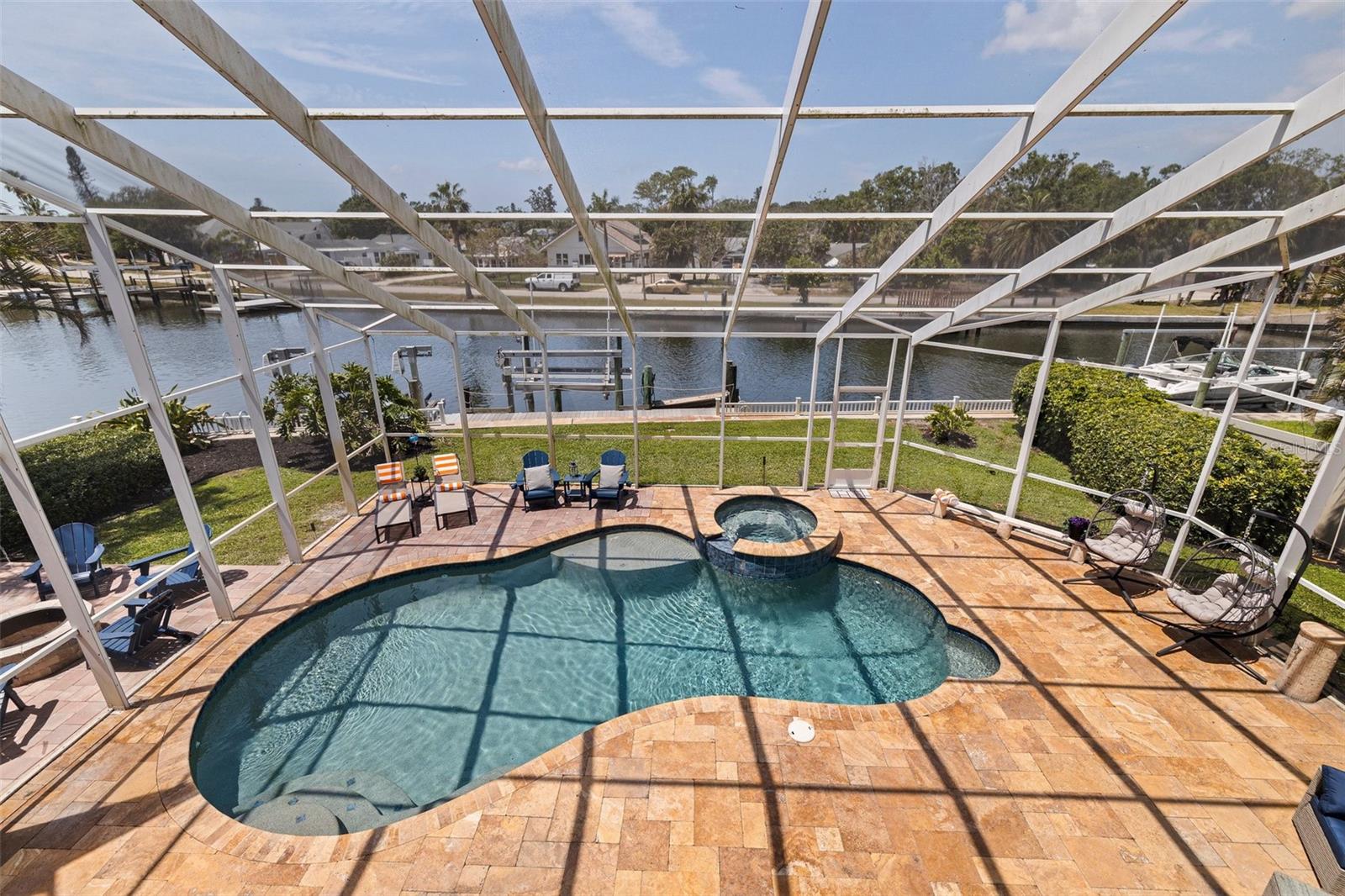 3931 POMPANO DRIVE SE